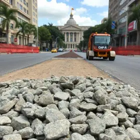 pedras soltas Rua 'paredão' Almirante Tamandaré